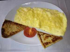 Food at or somewhere near the country house 