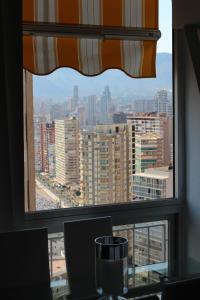 Nespecifikovaný výhled na destinaci Benidorm nebo výhled na město při pohledu z apartmánu