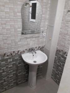 Bagno di Sevan EM & YU