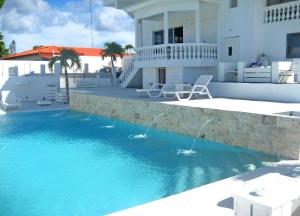 A piscina localizada em Champartments Resort - Villa & Appartementen Cristal ou nos arredores