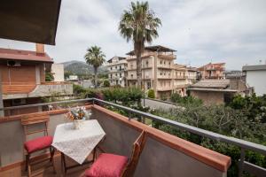 A balcony or terrace at B&B Villa Carmen
