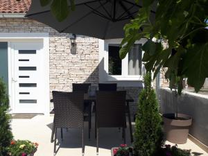 Patio nebo venkovní prostory v ubytování Apartman Mandi