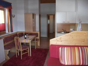 Kuchyňa alebo kuchynka v ubytovaní Ferienhaus Artho