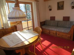 A seating area at Gästehaus am Berg