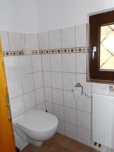 Ένα μπάνιο στο Ferienhaus Rabenhorst +33 φωτογραφίες