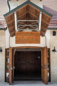 Afbeelding uit fotogalerij van Hotel Vinnica in Wieliczka