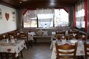 Fotografie z fotogalerie ubytování Hotel de la Gare v destinaci Monthey + 37 fotografií