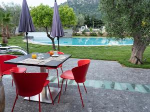 Bazen v nastanitvi oz. blizu nastanitve Hotel Torre Santamaria Resort