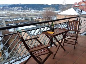 A balcony or terrace at Apartamento Mirador Del Puigmal