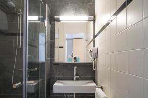 Koupelna v ubytování Bastion Hotel Leiden Oegstgeest