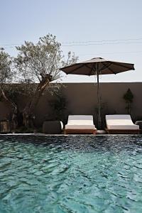 Bassein majutusasutuses Istoria, a Member of Design Hotels või selle lähedal