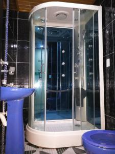 Ett badrum på Hotel Zafiro