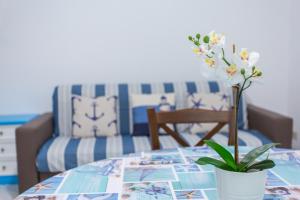 A seating area at Residence Kimba