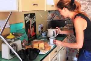 Coffee and tea making facilities at Le Dame Della Cortesella B&B