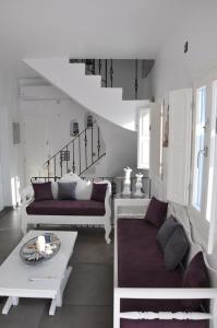 Posedenie v ubytovaní Santoxenia luxury villa