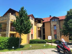 Budova, v ktorej sa apartmán nachádza