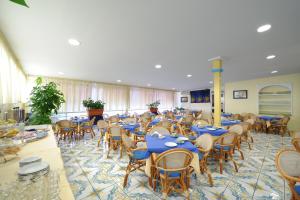 Restaurace v ubytování Hotel7Bello