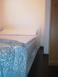 Postel nebo postele na pokoji v ubytování Apartman Brzović