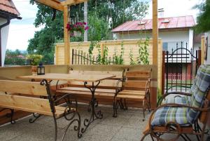 Balkón alebo terasa v ubytovaní Private Voyage - Pool Grill Patio
