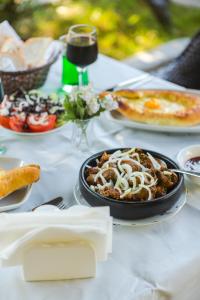Φαγητό σε αυτό το ξενοδοχείο ή κάπου εκεί κοντά