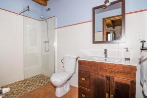 A bathroom at Ruralracons