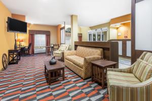 Microtel Inn and Suites by Wyndham Anderson SC