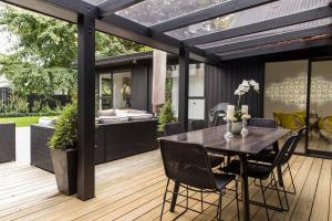 Gallery image of Black Luxury Lodge in Blenheim