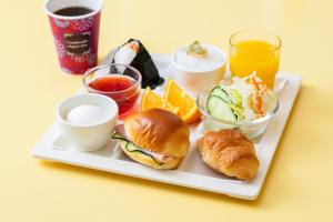 Opsi sarapan yang tersedia untuk tamu di Ueno Hotel