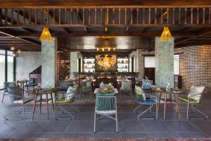 Ein Sitzbereich in der Unterkunft Dusit Princess Moonrise Beach Resort