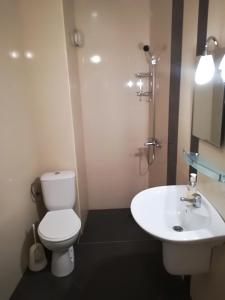 Koupelna v ubytování Guest rooms Luxor + 18 fotografií