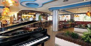 Restaurace v ubytování Hotel Apartamentos Bajondillo