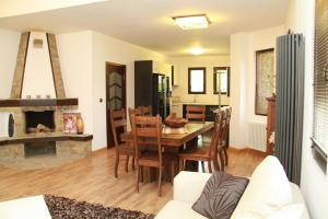 Kép Luxury Monevski Guest House szállásáról Kormjanszkóban a galériában