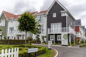 Gallery image of Reading Green Park Village Serviced Apartments in Reading