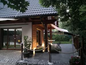 The building in which the holiday home is located