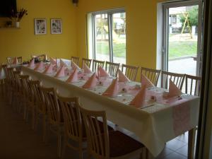Restoran ili drugo mesto za obedovanje u objektu Hotel Petra