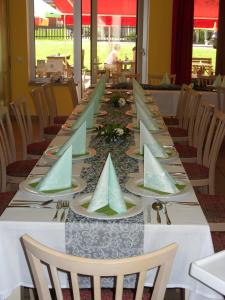 Restoran ili drugo mesto za obedovanje u objektu Hotel Petra