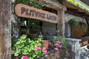 Certifikát, hodnocení, plakát nebo jiný dokument vystavený v ubytování Studio Apartments Plitvice Lacus