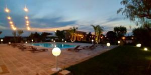 Bazén v ubytování Agriturismo Paradiso nebo v jeho okolí