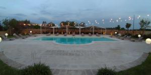 Bazén v ubytování Agriturismo Paradiso nebo v jeho okolí
