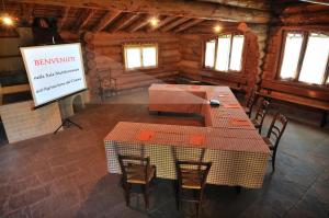 Μια τηλεόραση ή/και κέντρο ψυχαγωγίας στο Agriturismo del Cimone
