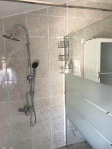 Koupelna v ubytování Novalja Inn 2