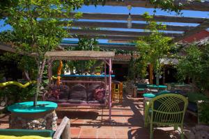A restaurant or other place to eat at Maro Apartments Arillas Corfu