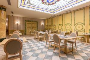 Posezení v ubytování Hotel Exe Reina Isabel
