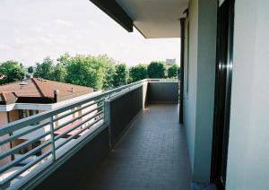 A balcony or terrace at DOMUS MARIS Viserba, Spiagge e Centro a 100 mt, PROMO MAGGIO FIERA MACFRUT, FIERAVICOLA, EXPO DENTAL, MEETING RIMINI