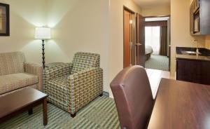 Posezení v ubytování Holiday Inn Columbia East by IHG