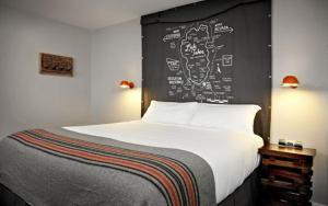 Letto o letti in una camera di Basecamp Tahoe South