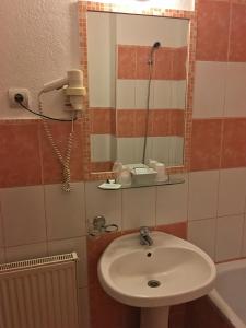 Ένα μπάνιο στο HOTEL T23 srl