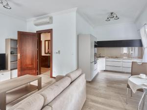 Kuchyň nebo kuchyňský kout v ubytování Apartment Villa Dionysus