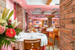 Restaurace v ubytování Hotel Ridomar 365