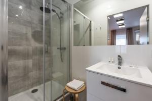 Kúpeľňa v ubytovaní Krakow For You Budget Apartments